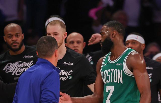 澳客官网-绿军出局谁背锅？2.31亿薪资变紧箍咒：夏天或拆队