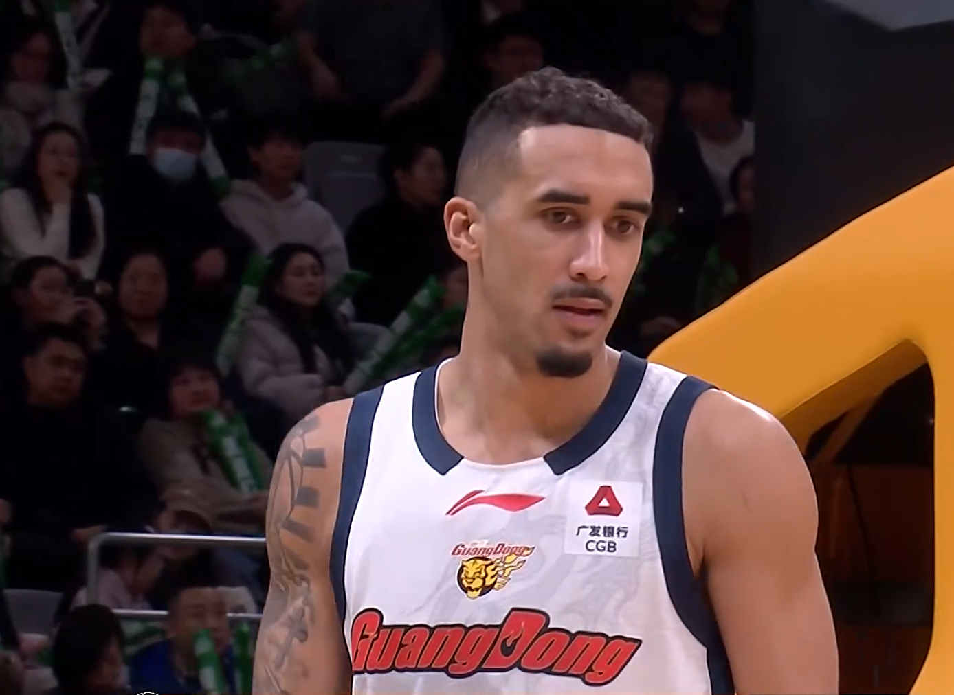 澳客赛事直播-5记3分！轰42分7板8助，杜锋要争冠 最大的依赖就是他了